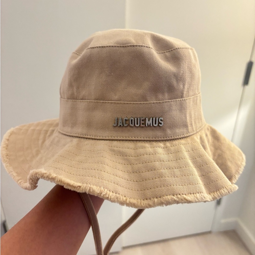 Jacquemus Artichaut Beige Bucket Hat